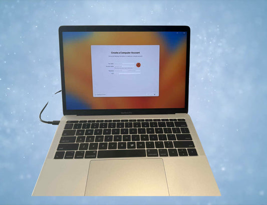 MacBook Pro (13-inch, 2017, Two Thunderbolt 3 ports)